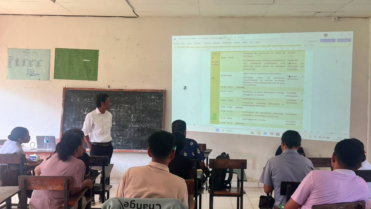 MINISTÉRIO DA EDUCAÇÃO PROMOVE FORMAÇÃO SOBRE A REFORMA CURRICULAR DO 8.º ANO NO MUNICÍPIO DE DÍLI